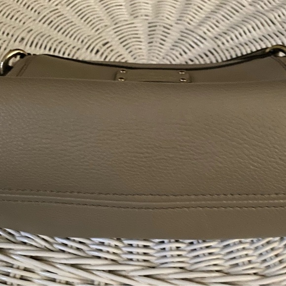 kate spade NWOT Gabriella Berkshire Oyster Grey Crossbody Purse - Picture 8 of 11